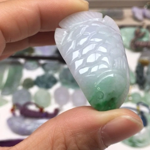 翡翠颈饰未镶嵌3.8节福利款