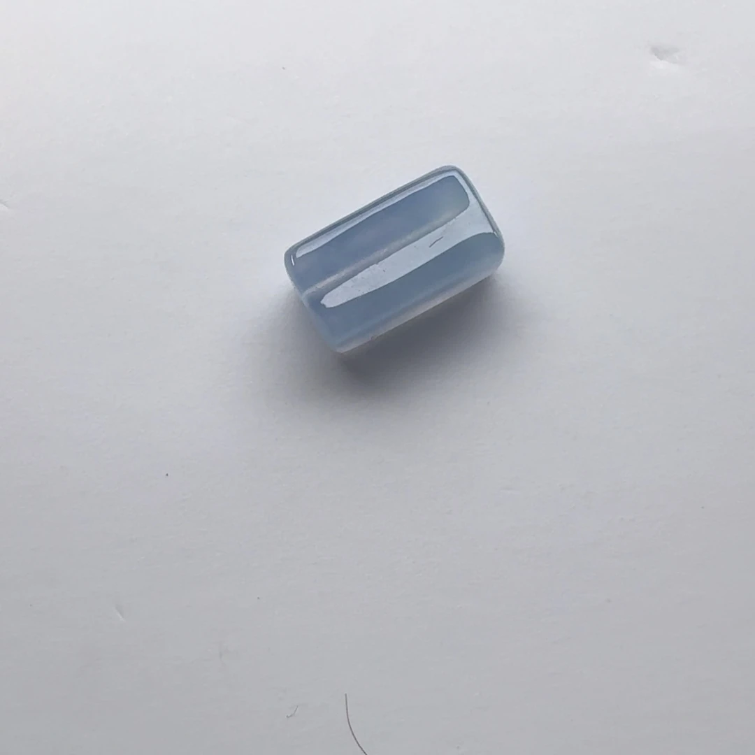 翡翠未镶嵌颈饰桶珠