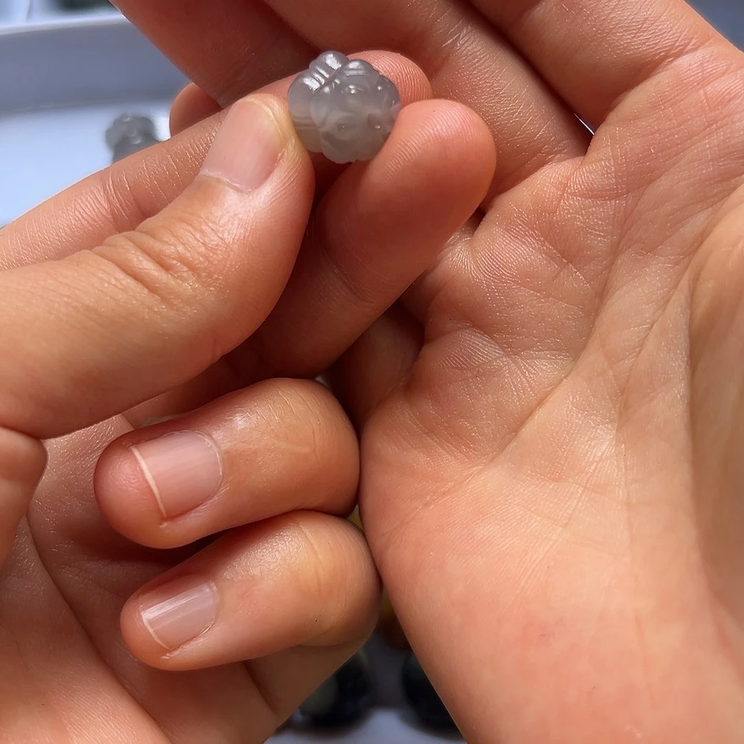 和田玉未镶嵌颈饰?