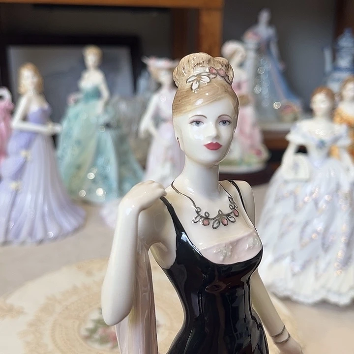 杯欧洲中古瓷器摆件