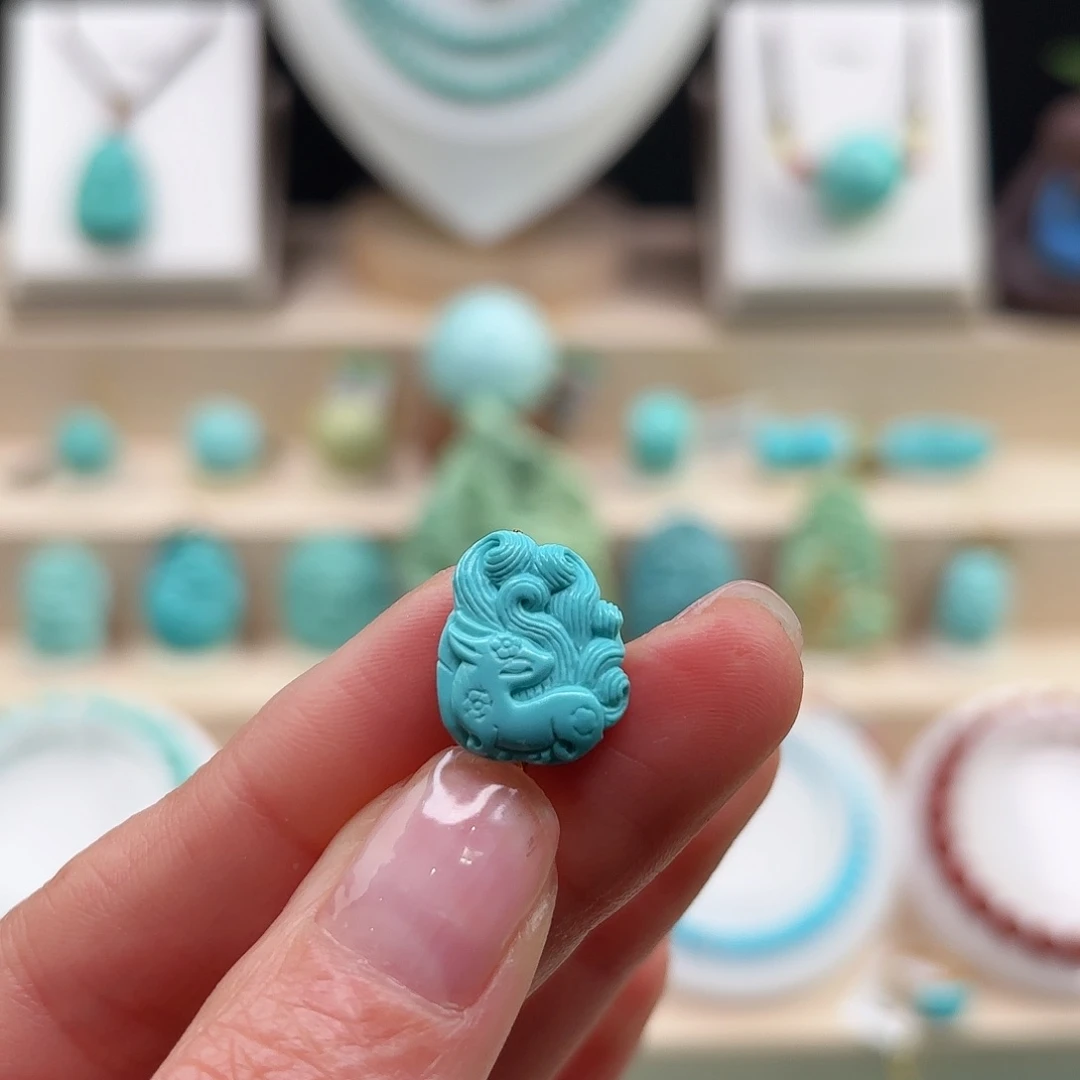 绿松石配饰未镶嵌