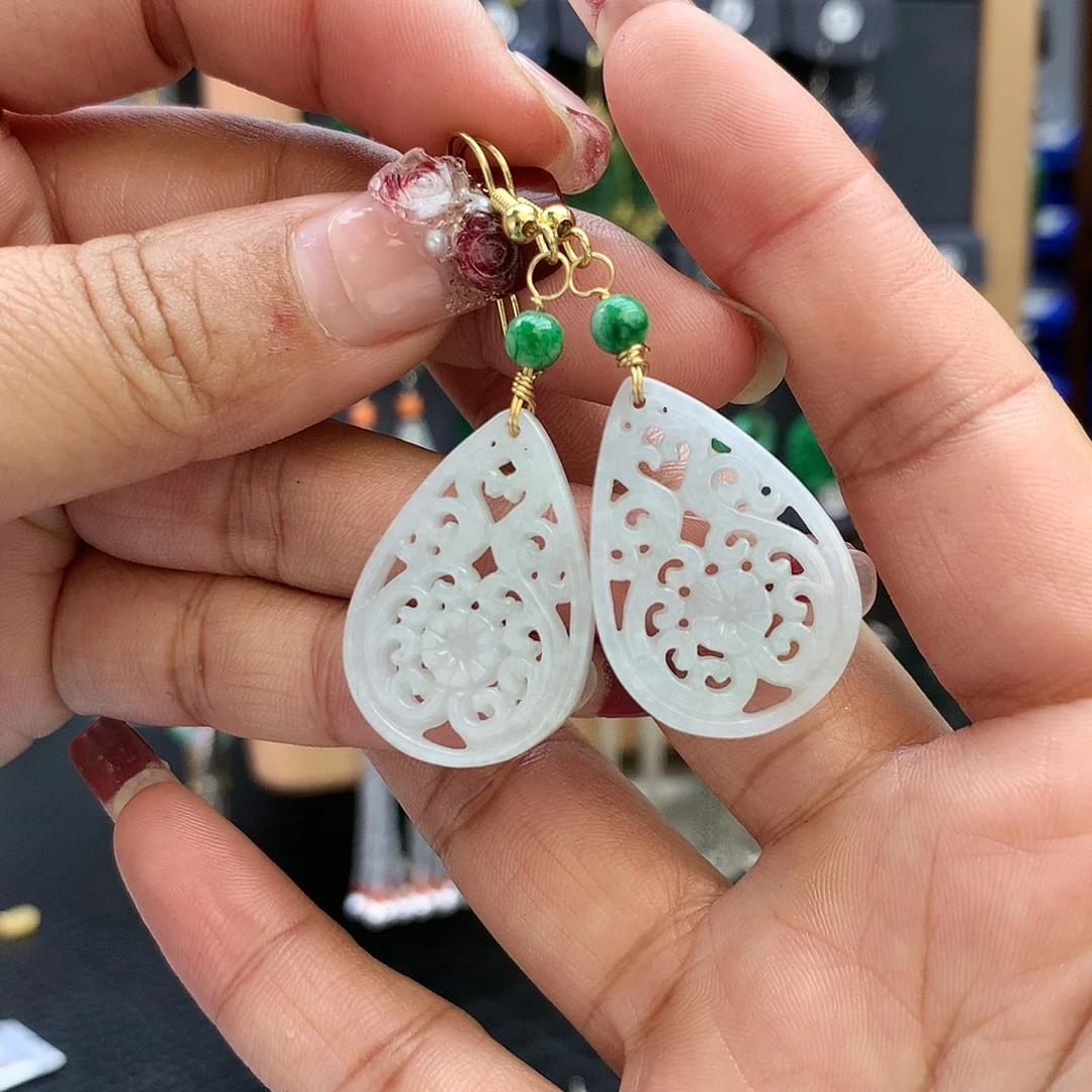 【闪购商品】翡翠耳饰未镶嵌耳坠