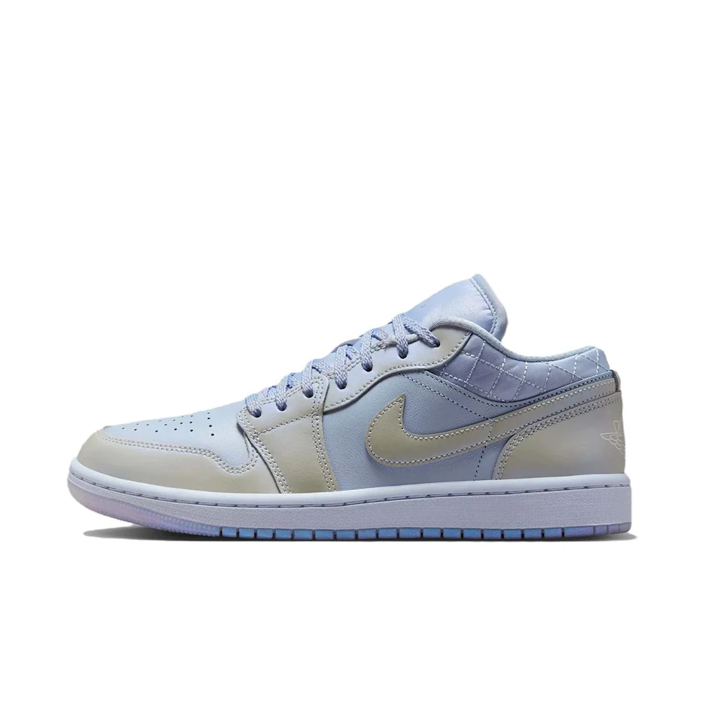 NIKE耐克女子WMNS AIR JORDAN 1 LOW SE休闲篮球鞋IM5129-010