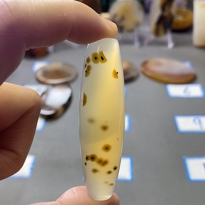 玛瑙/玉髓未镶嵌珠宝半成品