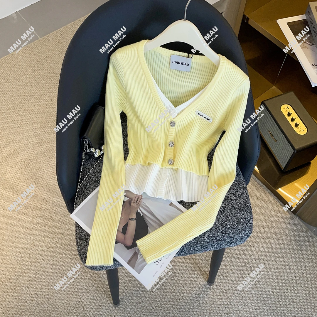 轻奢高端女装秋季新款韩系黄色V领假两件气质显瘦针织上衣DY9127