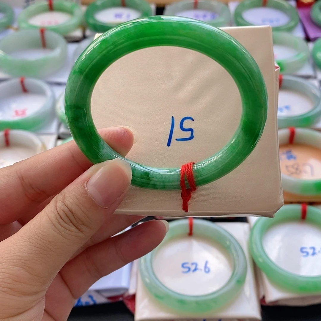 翡翠手镯未镶嵌8号