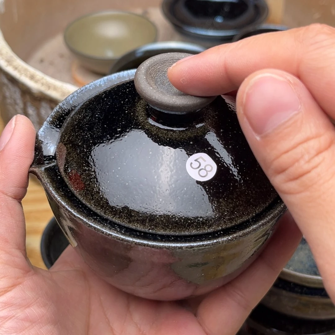 茶盏义兴龙窑坚持真柴烧