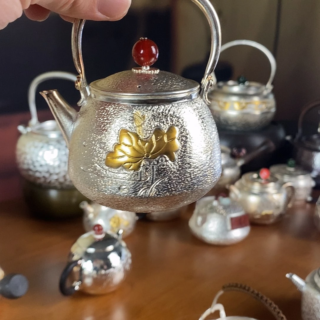 博***@手工制作茶壶泡茶