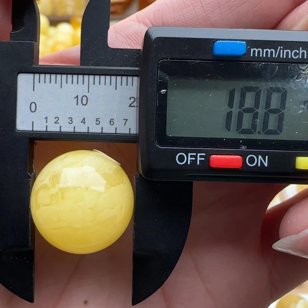 蜜蜡未镶嵌裸石黄白花浓蜡珠子