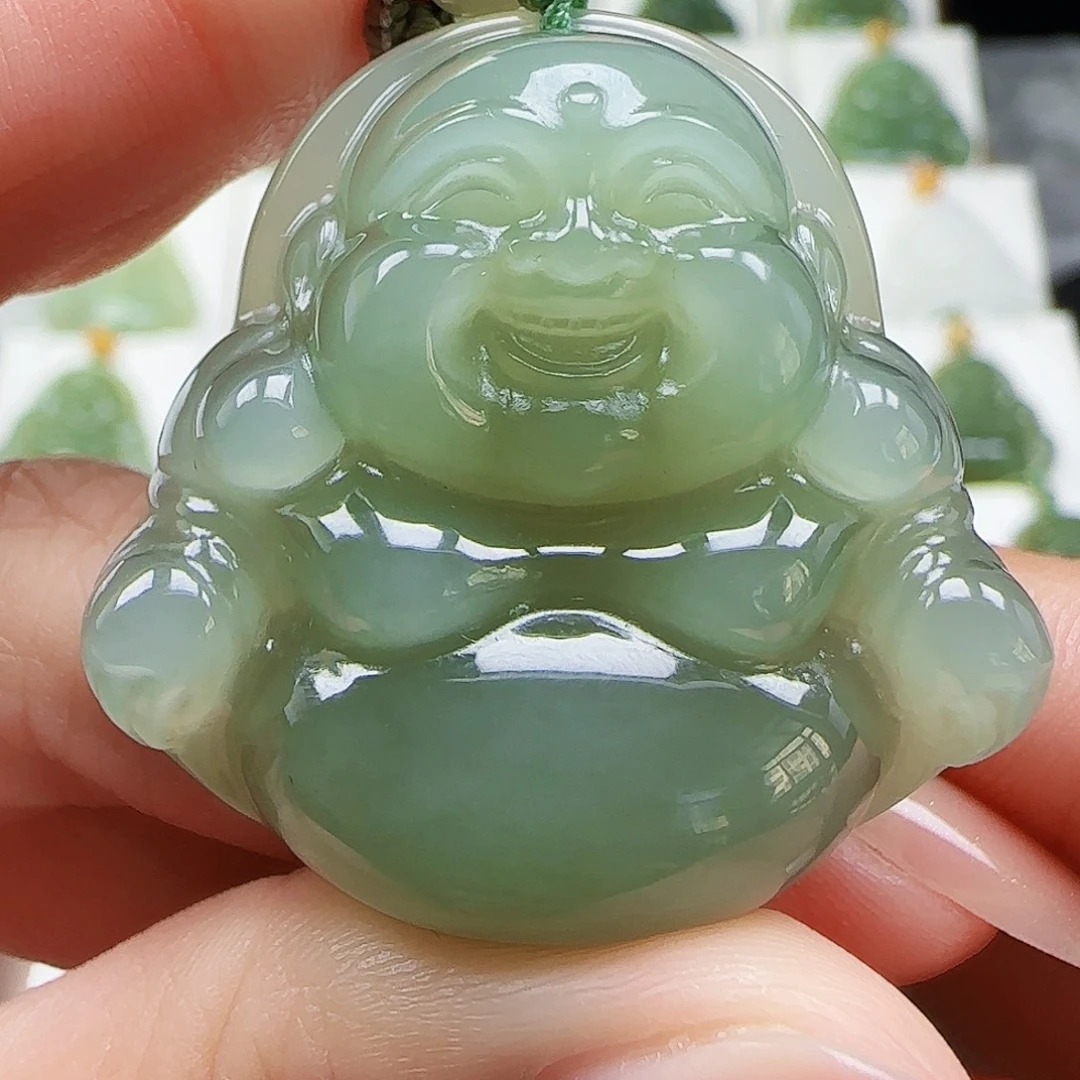 和田玉未镶嵌吊坠(赠链)