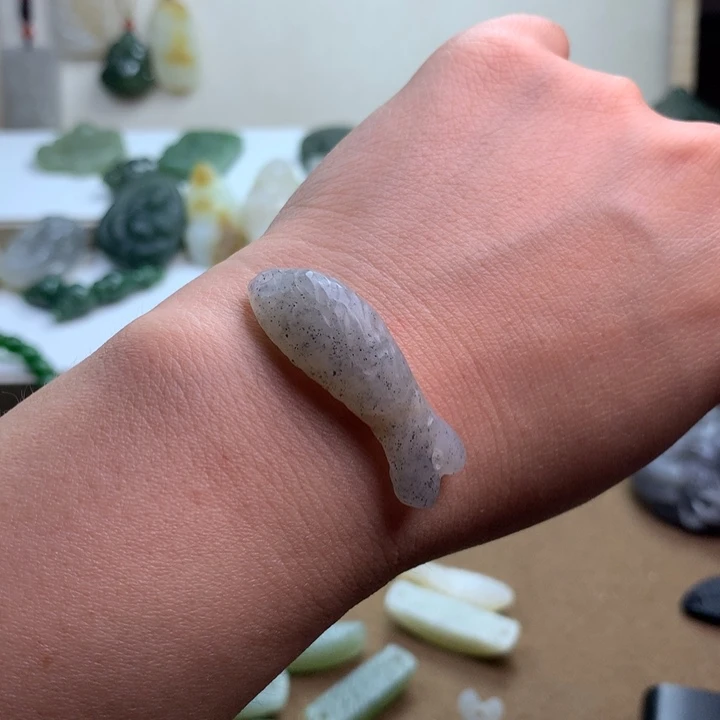 和田玉（糖玉）未镶嵌颈饰