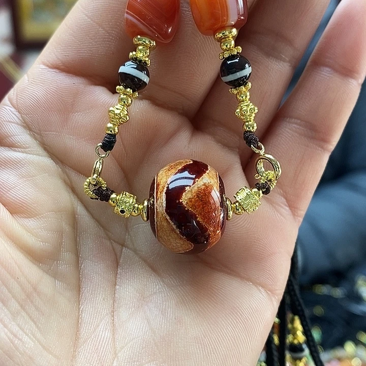 玛瑙/玉髓合金颈饰