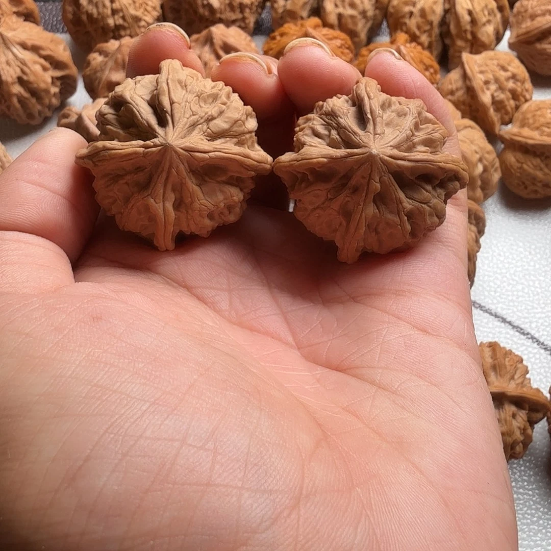 把件文玩核桃四棱
