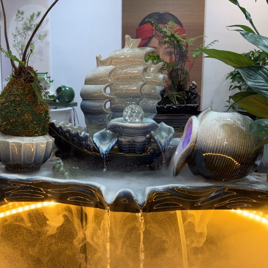 景德镇陶瓷流水摆件