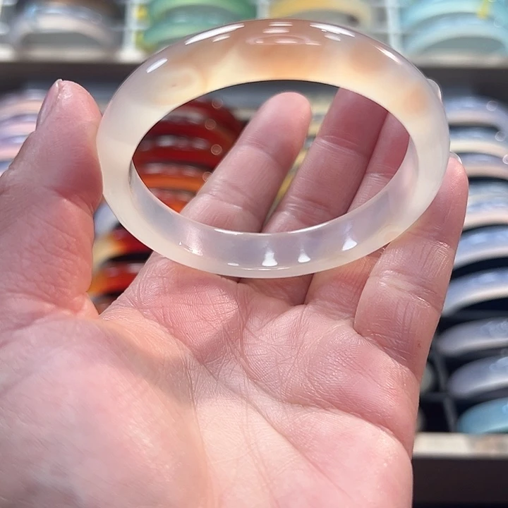 玛瑙/玉髓手镯未镶嵌