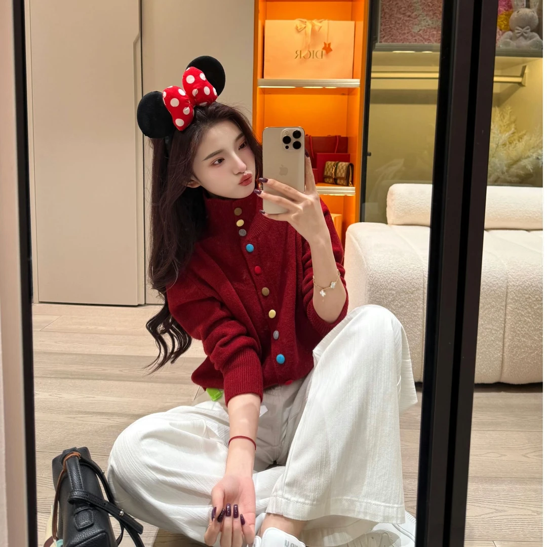 秋冬设计感韩系慵懒软糯毛衣女玫粉甜美温柔风彩扣半高领针织衫女