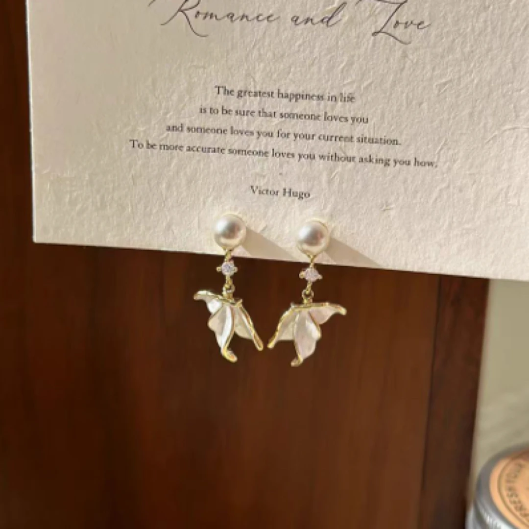 铜合金耳饰 Al6354轻奢设计感裙摆百搭气质耳钉