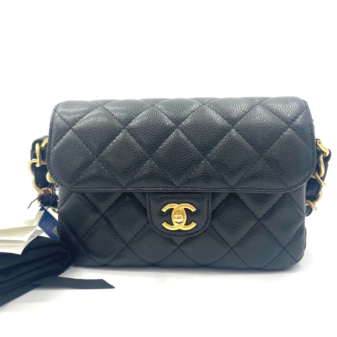 95新 Chanel/香奈儿 98新 22B牛皮金扣 邮差包单肩斜挎包 钢印款