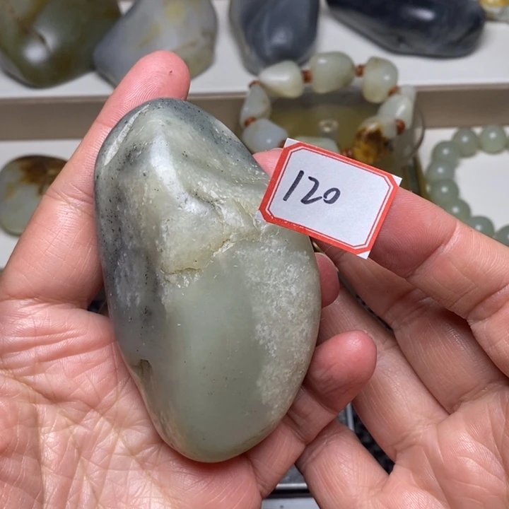 未镶嵌和田玉把件120