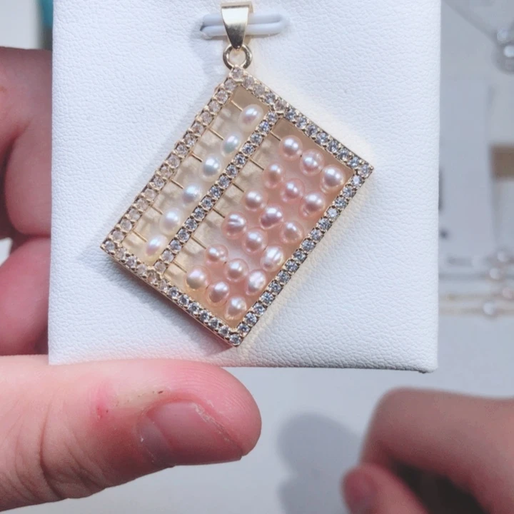 淡水珍珠耳饰未镶嵌