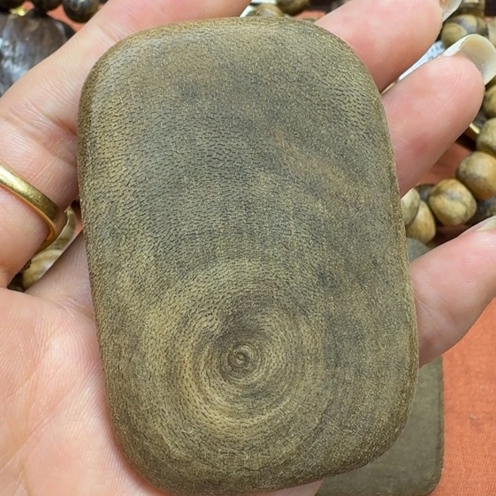 阜***厂大叶紫檀（黑酸枝木类）