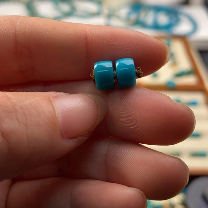 绿松石配饰未镶嵌