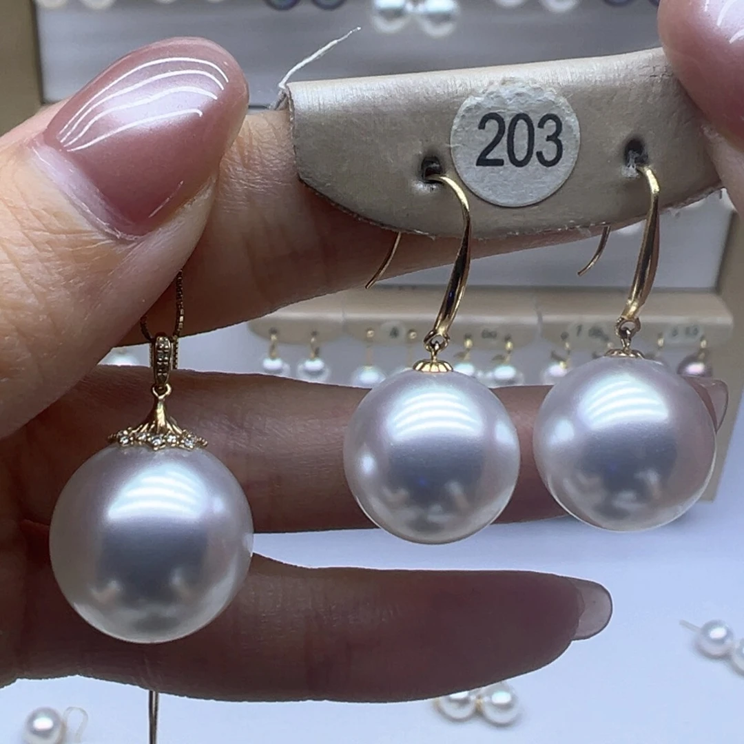 淡水珍珠18K金镶嵌吊坠(赠链)