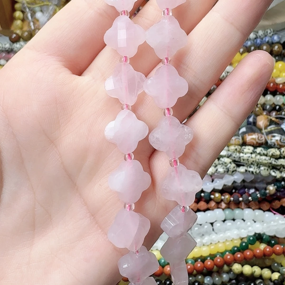 未镶嵌玛瑙/玉髓珠宝半成品粉水晶四叶草一条