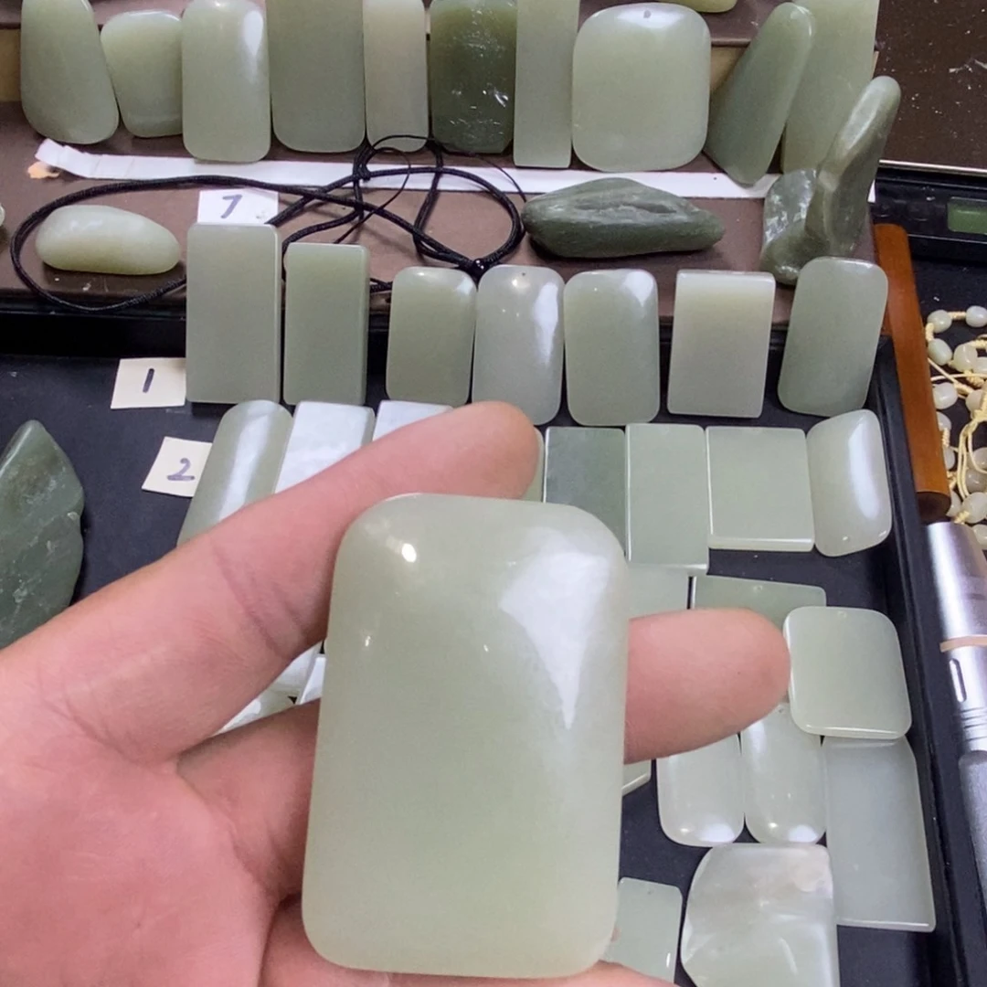 颈饰未镶嵌和田玉老*05