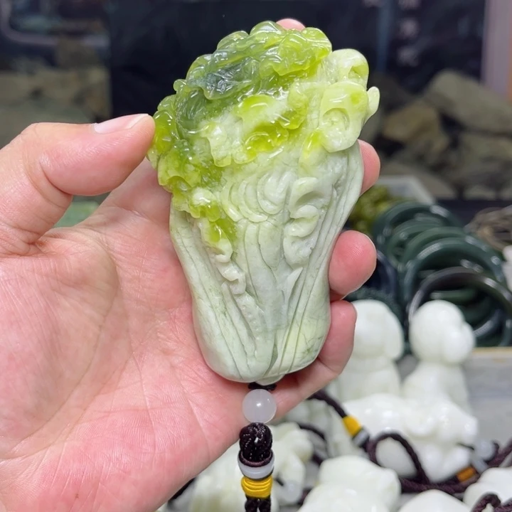 蛇纹石玉手把件未镶嵌