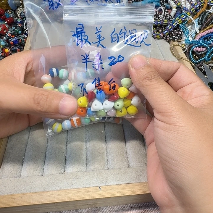 颈饰玻璃最美的遇见专拍50