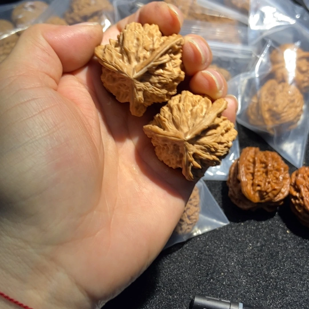 吊坠文玩核桃三三棱300