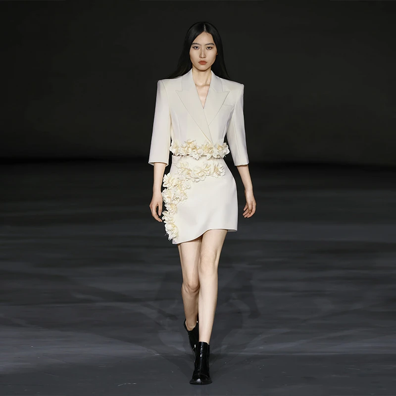 MAGGIEMA马婧立体花朵小众女装风格温婉大方衣服245D