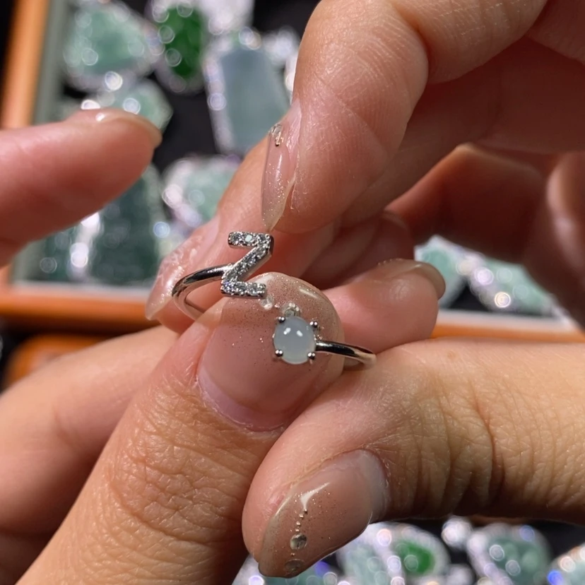 【闪购商品】翡翠颈饰未镶嵌不**鸯天然