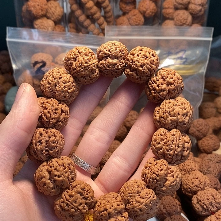 贝***.手串金刚菩提25天宫梅花头货