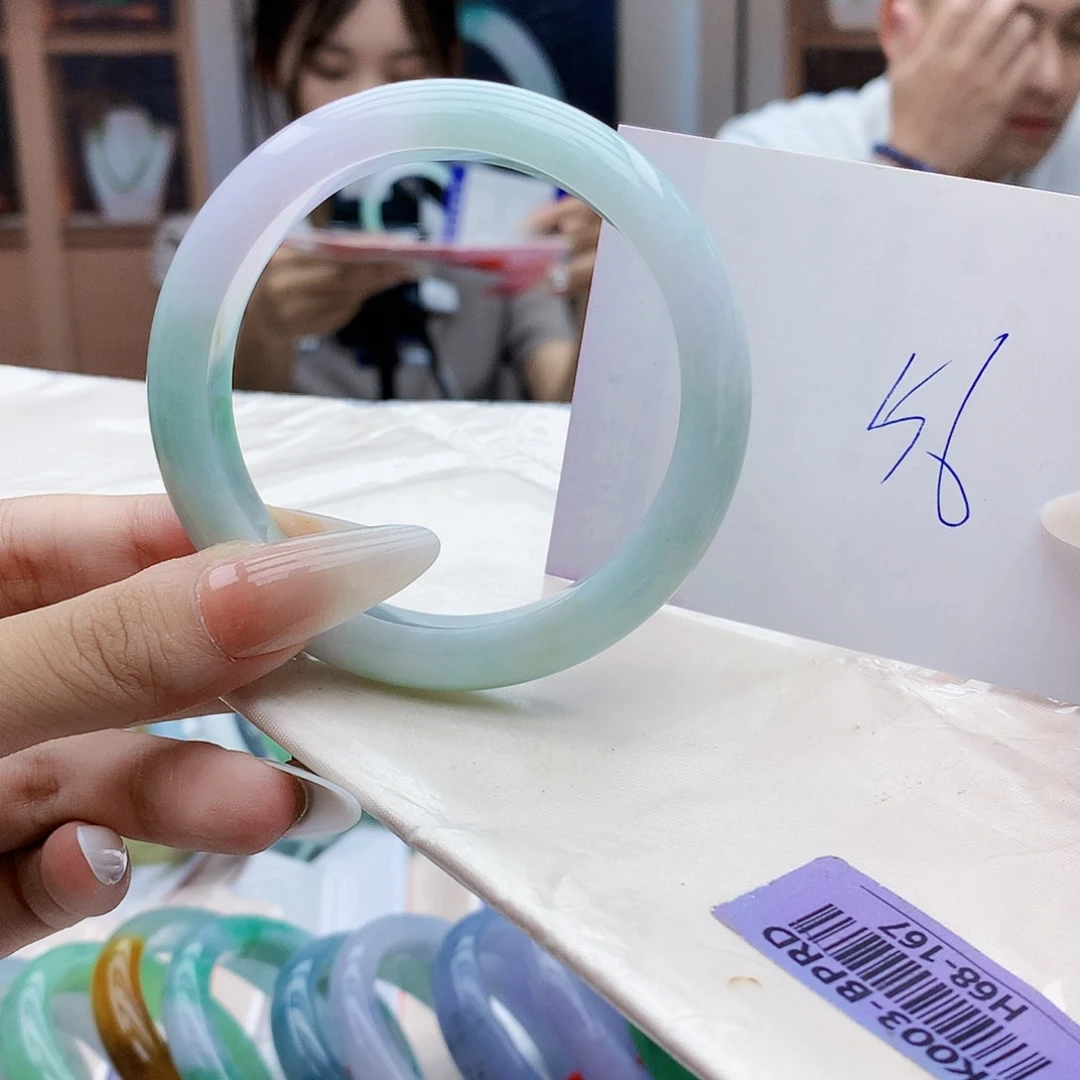 翡翠手镯未镶嵌d