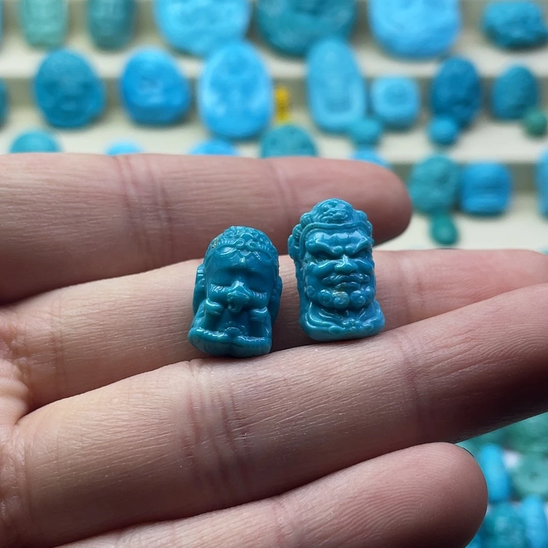 绿松石未镶嵌颈饰