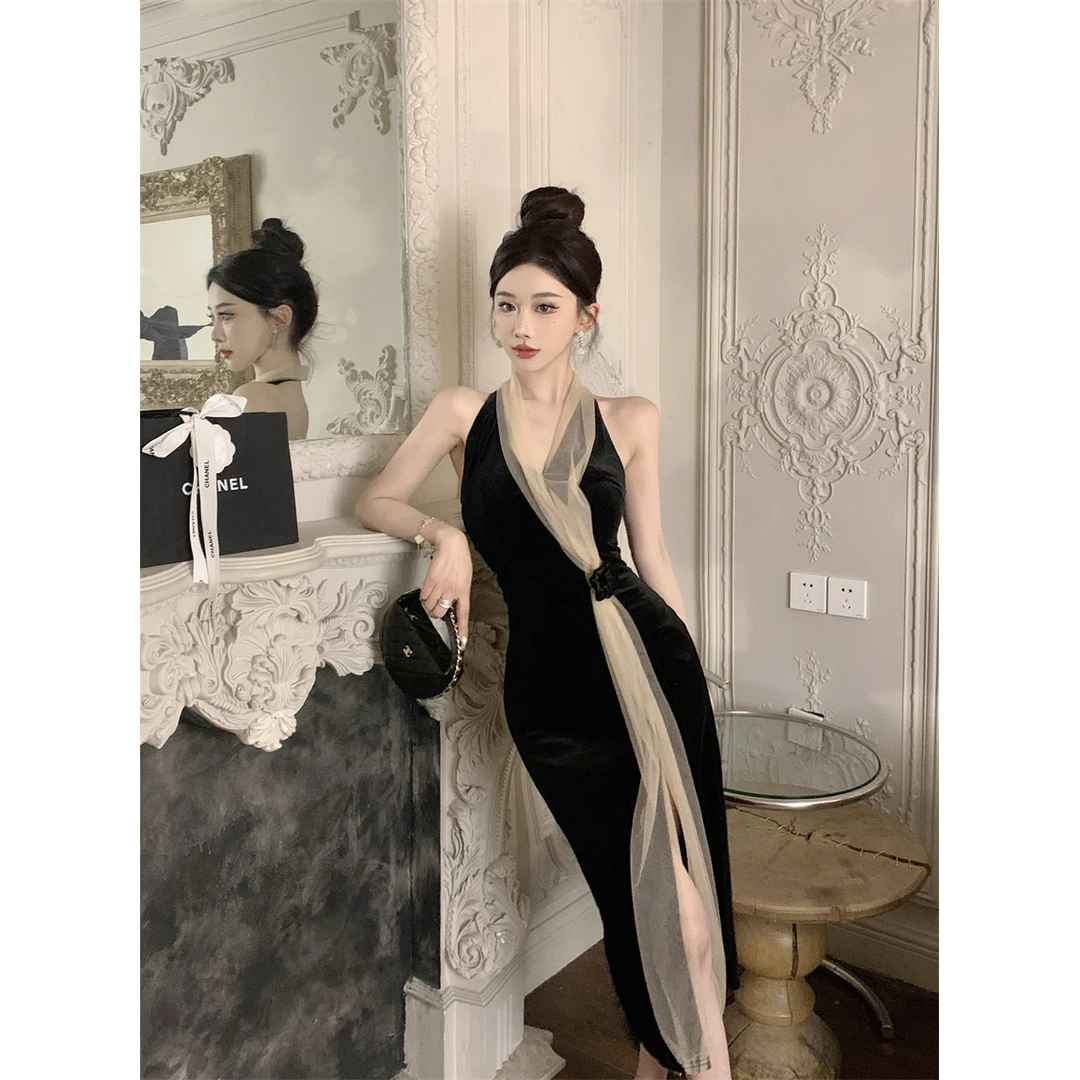 纯欲性感挂脖连衣裙女秋季新款气质御姐风网纱拼接丝绒收腰包臀裙