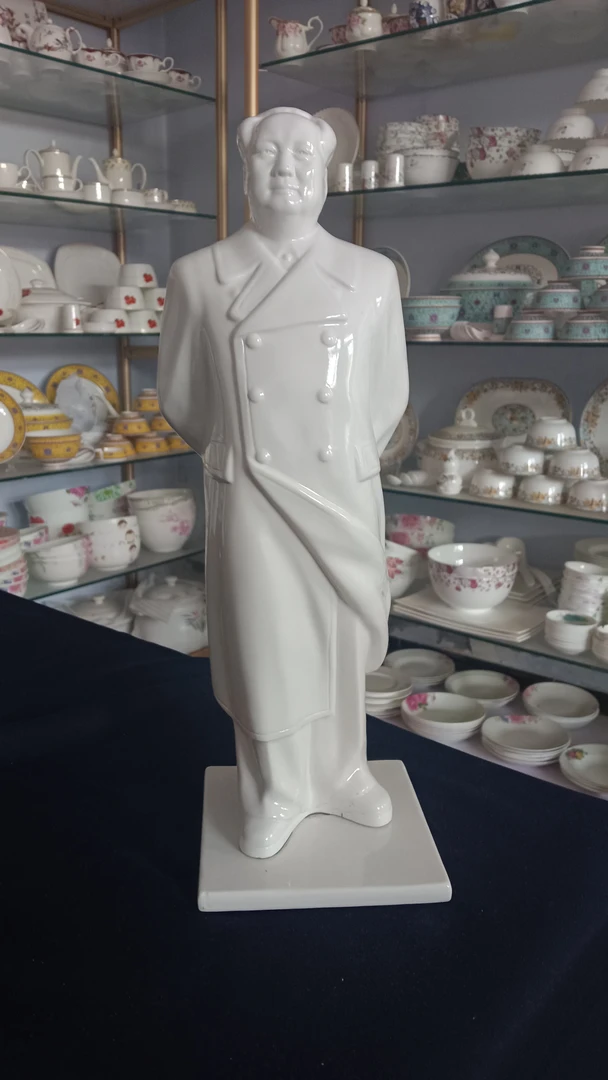 风衣背手毛爷爷整身站像江山如此多娇陶瓷像高45厘米秀