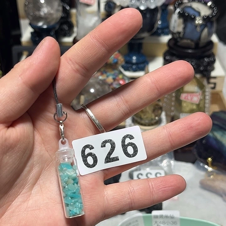 未镶嵌水晶大型摆件（非配饰）