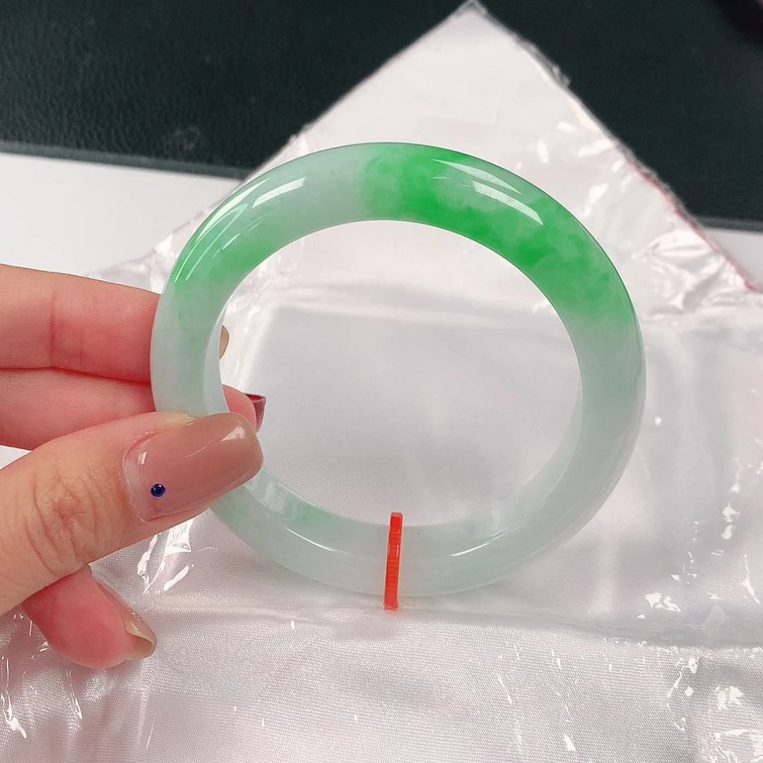 未镶嵌手镯翡翠051