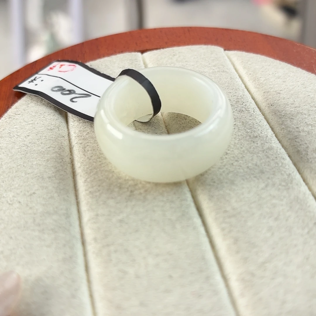 和田玉未镶嵌戒指r47飘糖花白轮胎15.9