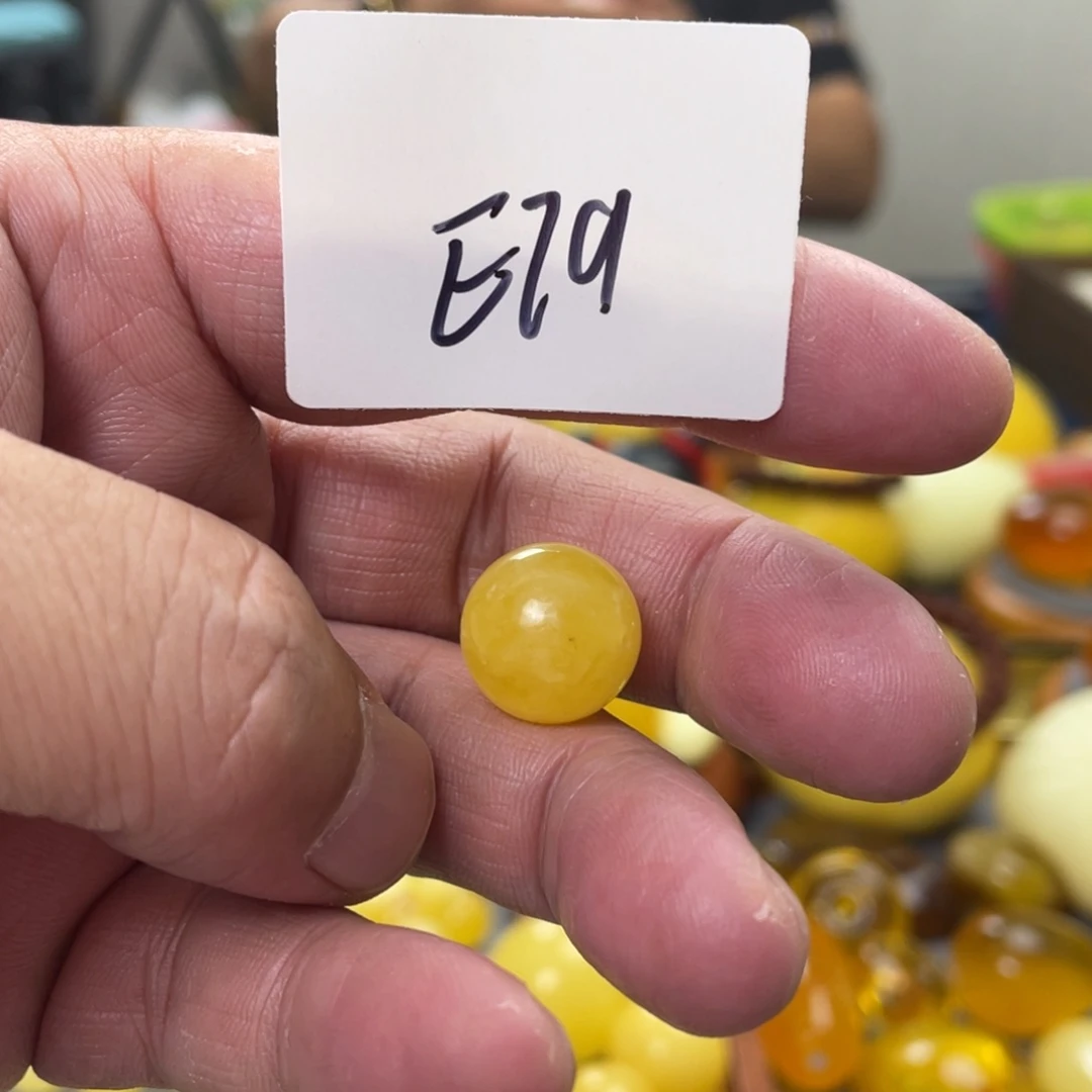手链琥珀未镶嵌多样性发，发其中一件