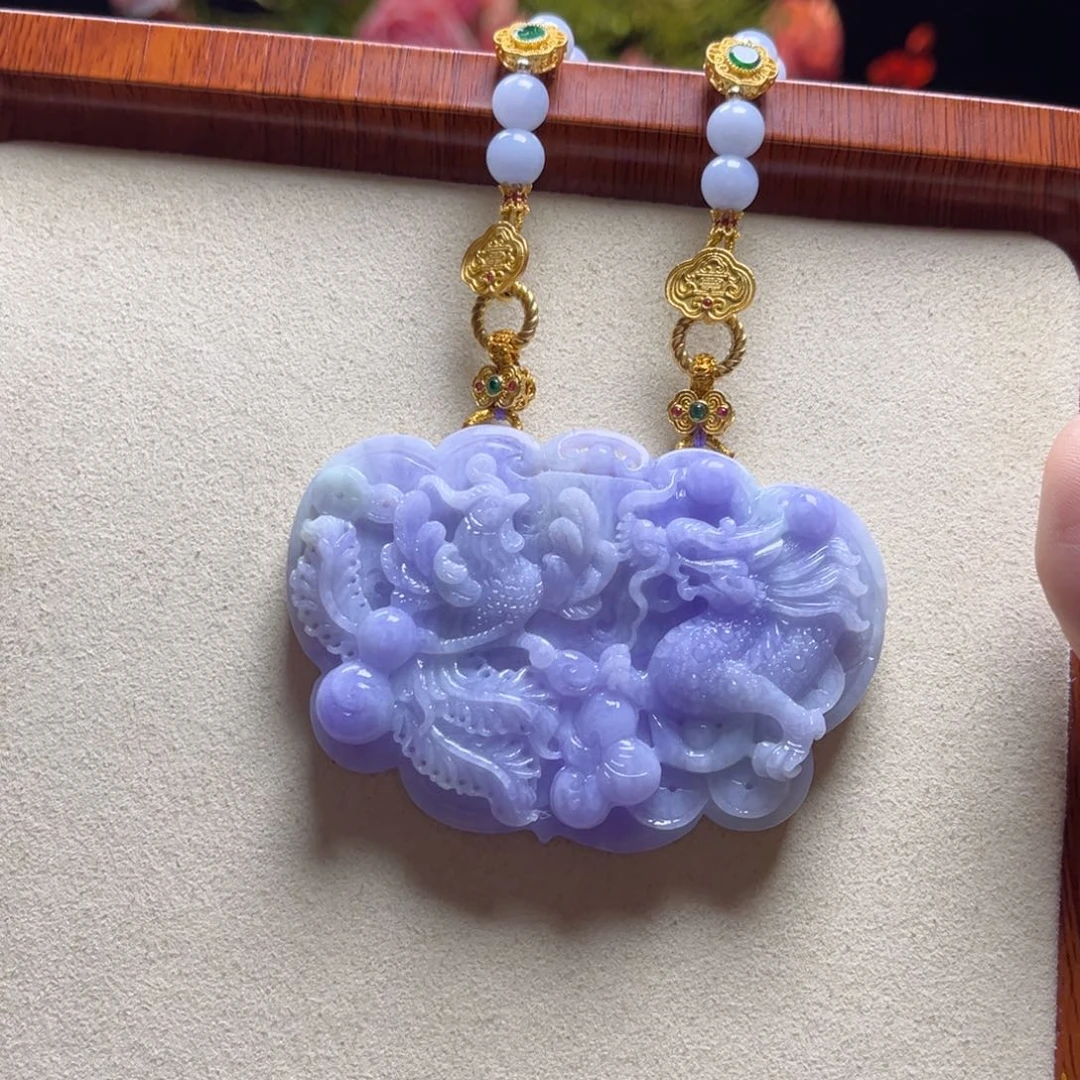 翡翠颈饰未镶嵌龙凤