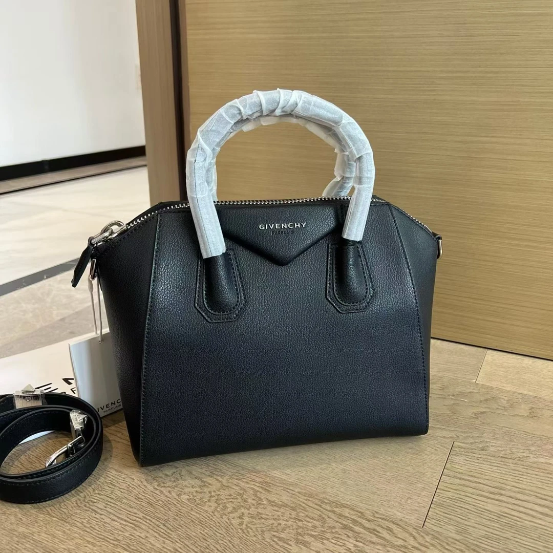纪梵希【K572】专柜礼赠parfums香水线高端赠品真皮钻石化妆包单肩