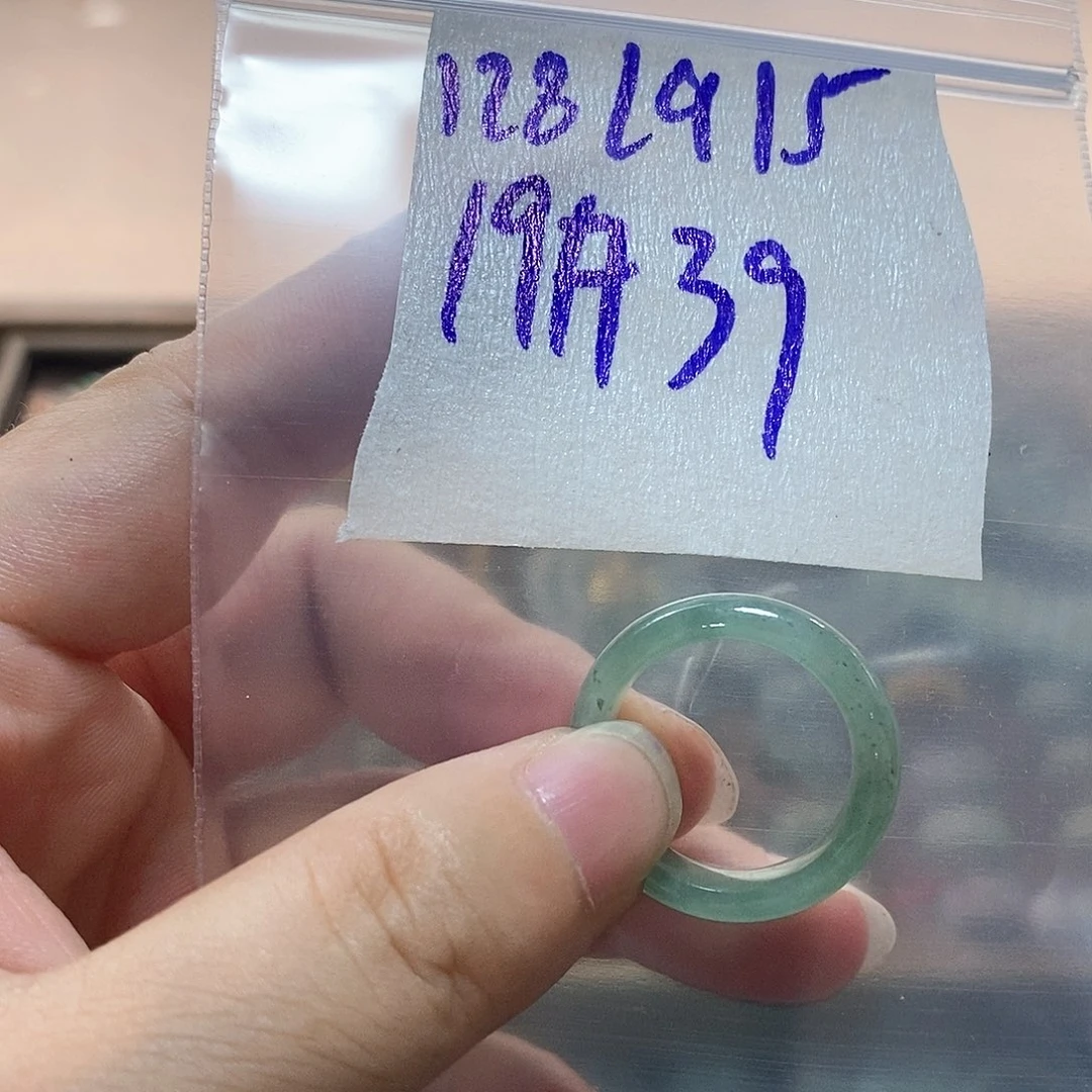 未镶嵌定制翡翠俊*