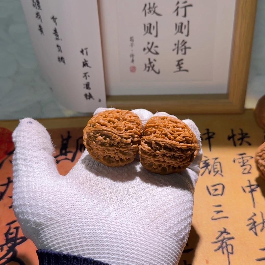 文玩核桃吊坠39三角南疆石