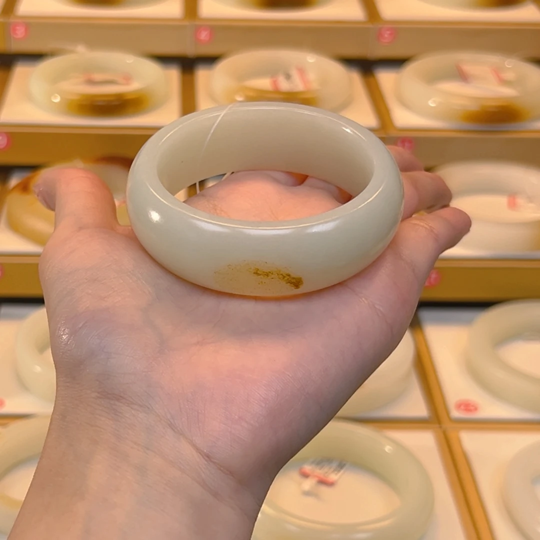 和田玉未镶嵌手镯16