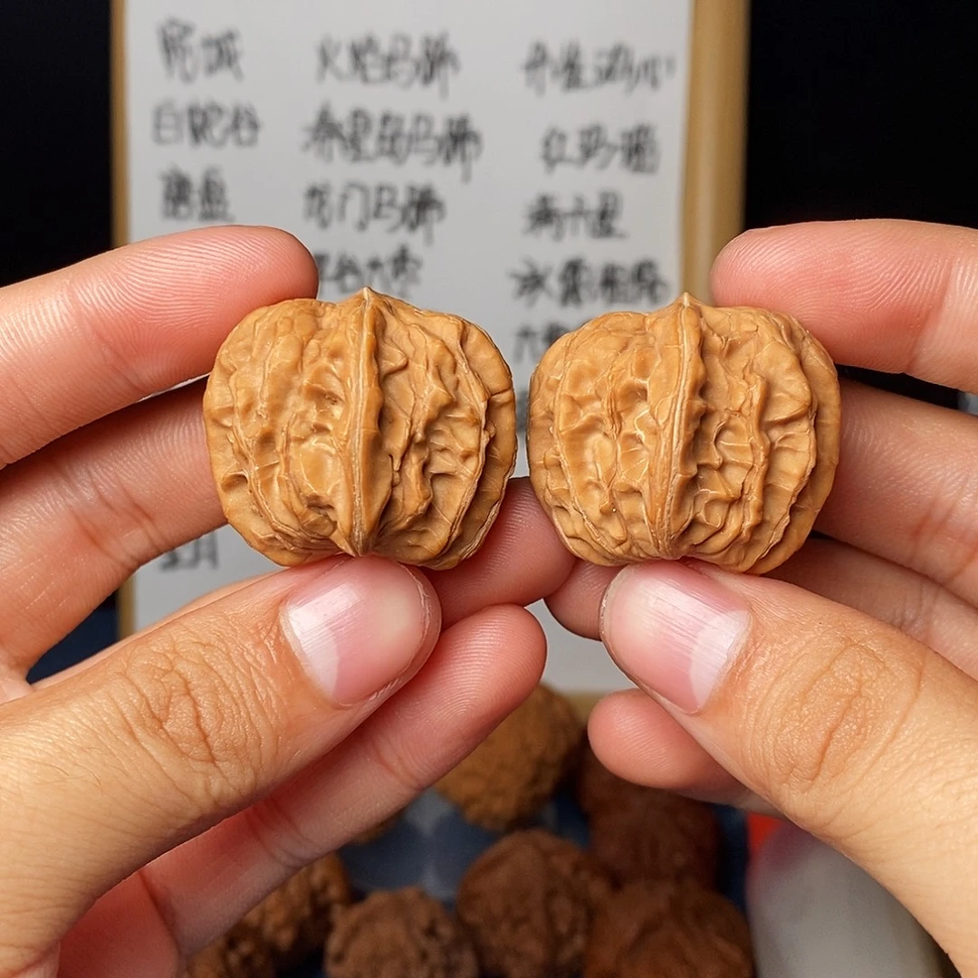 文玩核桃手串塔寺
