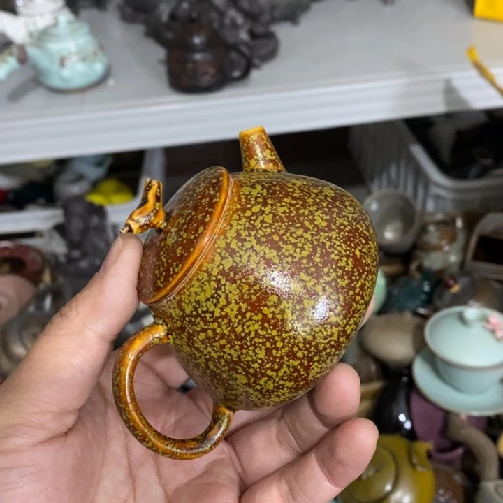 陶瓷艺术品及陶瓷壶